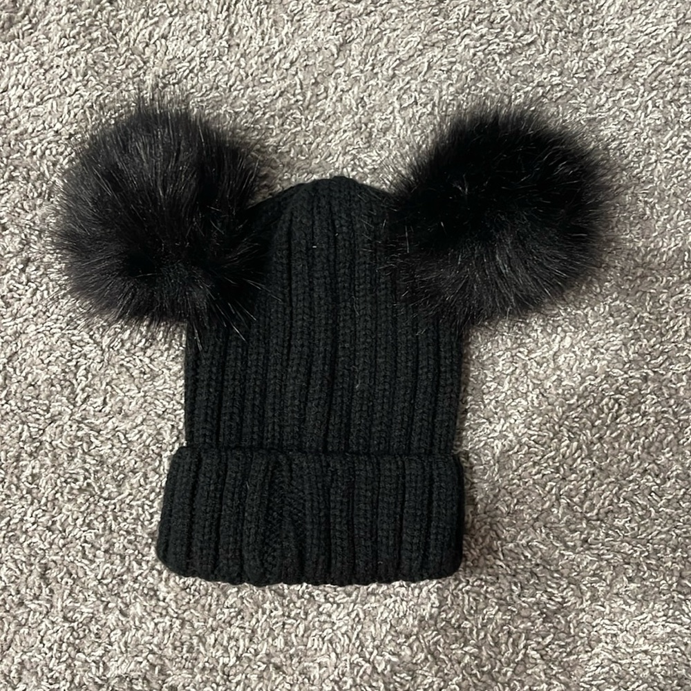 Double pom hat